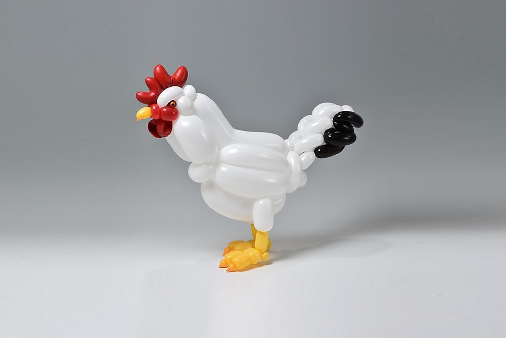 Japanese Artist Masayoshi Matsumoto Creates Balloon Animals With Impressive Details