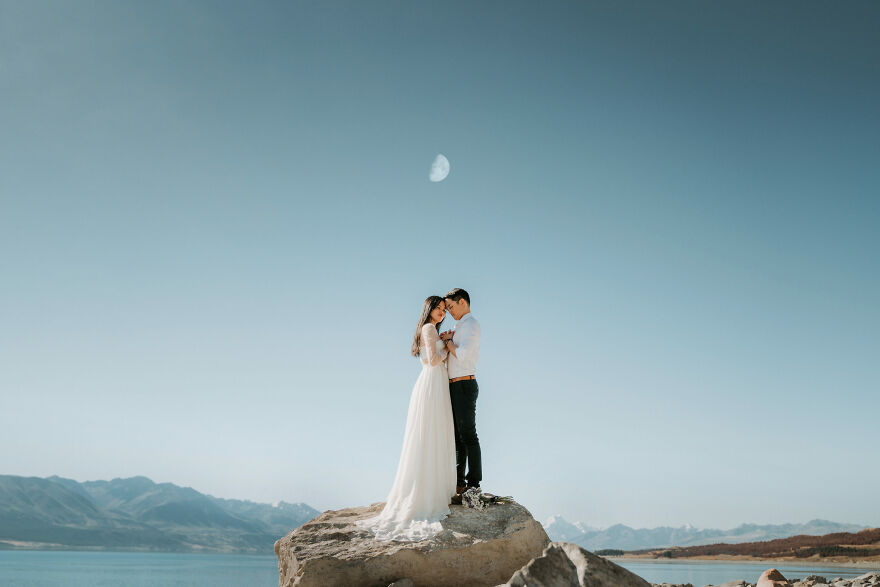 Best Engagement Photos Of 2022 By Junebug Weddings