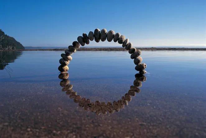 Reflective Circle Sculptures By Martin Hill