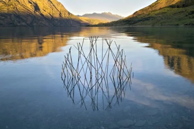 Reflective Circle Sculptures By Martin Hill