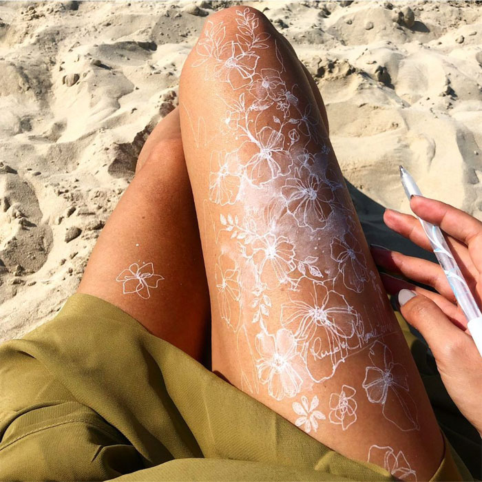 Ink Drawings Made On The Thighs By Randa Haddadin
