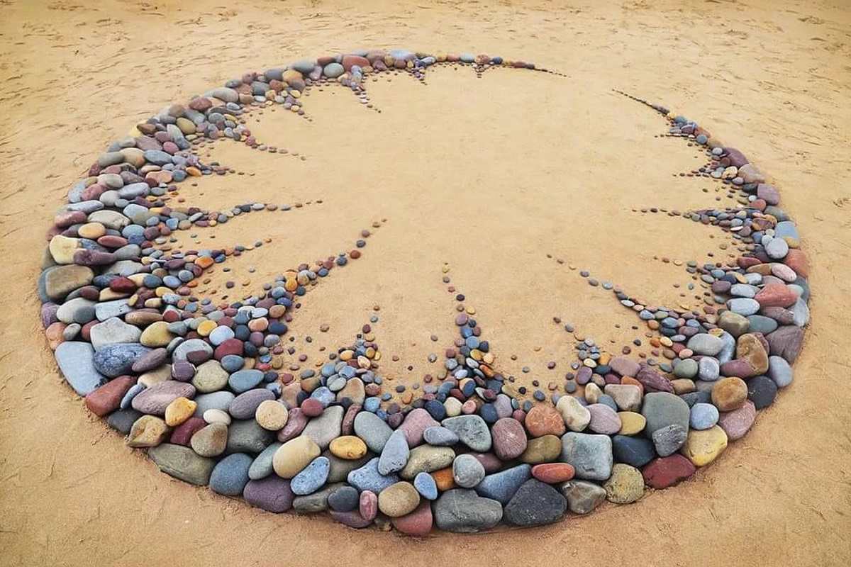 Ocean beach spiral  Earth art, Sand art, Petroglyphs art