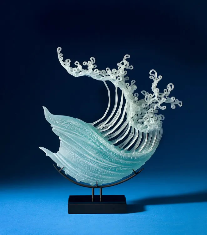 Glass Sculptures Of Waves And Sea By William LeQuier