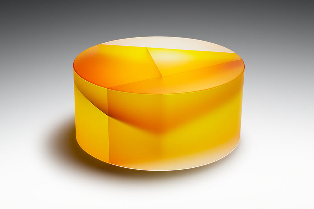 Artist Jiyong Lee Creates Segmented Glass Sculptures Inspired By The Cell Division