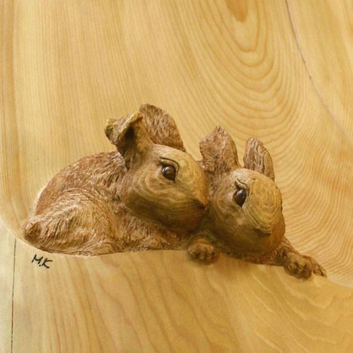 Wood Artist Mori Kono Carves Transforms Ordinary Logs Into Detailed Animal  Sculptures