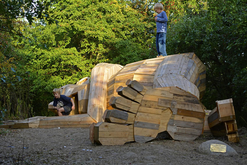 Giant Recycled Wood Sculptures By Thomas Dambo