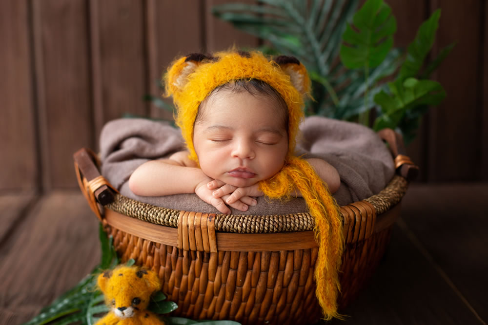 creative newborn boy photography