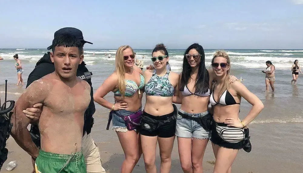 30 Funny Travel Photos That Didn’t Turn Out To Be As Expected 31 funny terrible travel photos