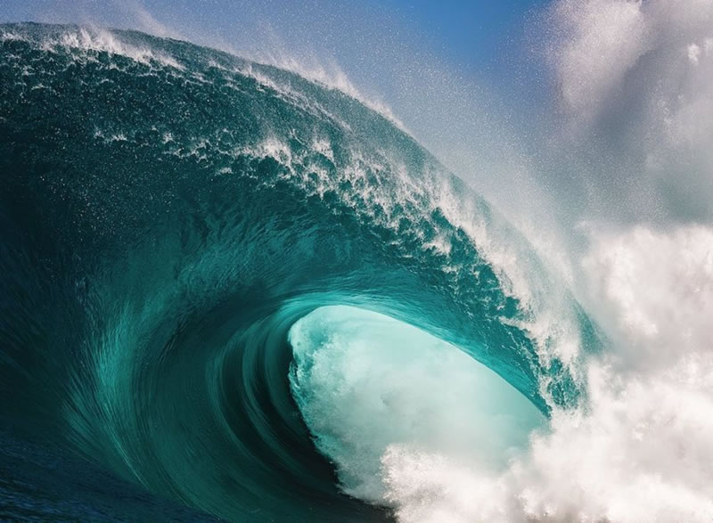 Incredible Photos of Waves By Ray Collins