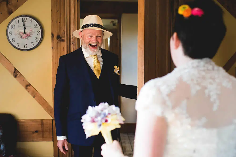 Photographer Martin Makowski Soulfully Captured Father-Daughter Moments At Weddings