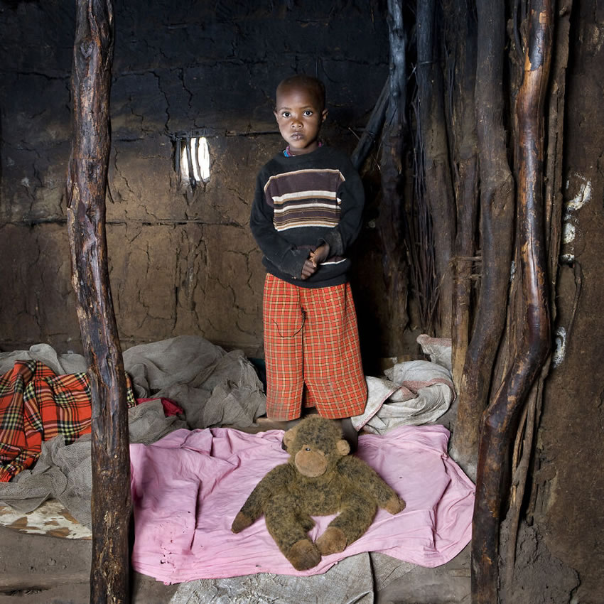 Toy Stories Enfants Photos Par Gabriele Galimberti