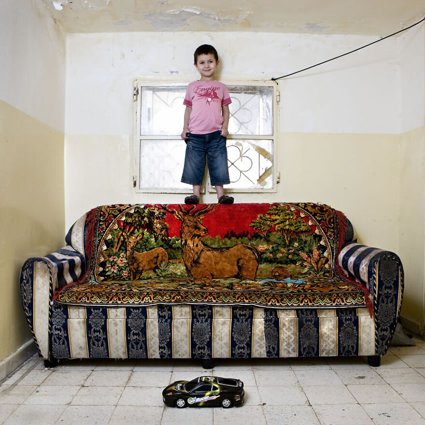 Toy Stories Children Photos By Gabriele Galimberti