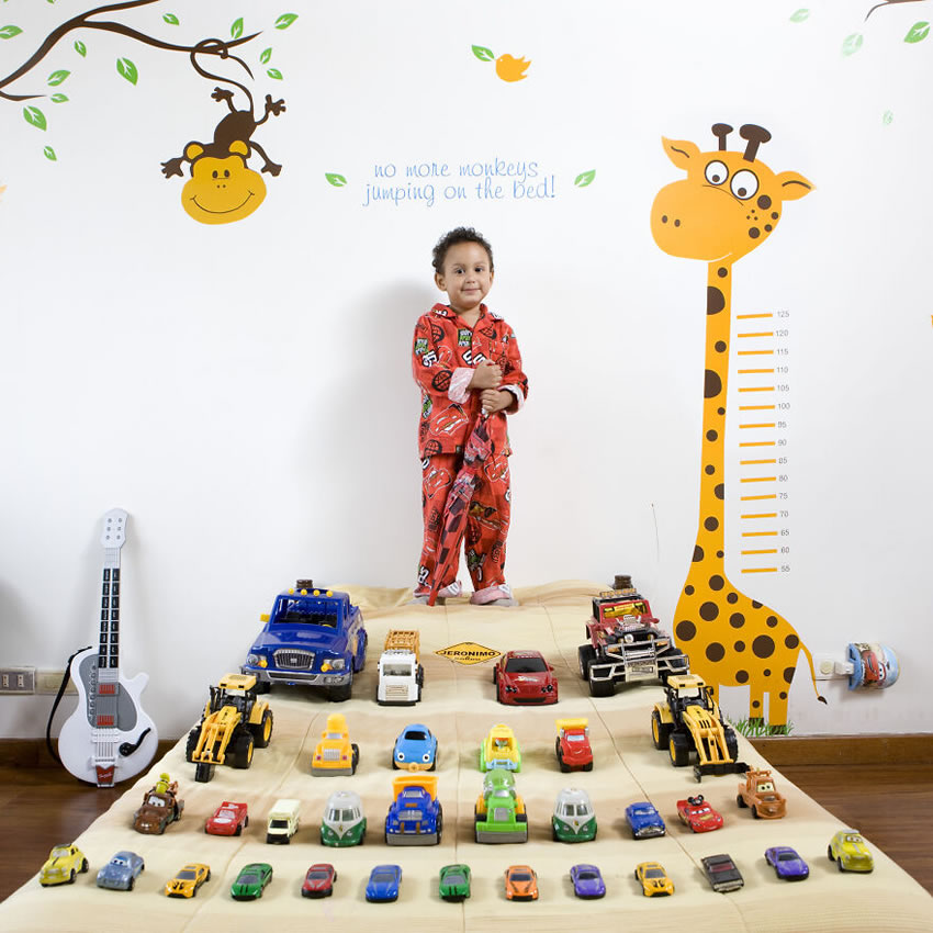 Toy Stories Children Photos By Gabriele Galimberti