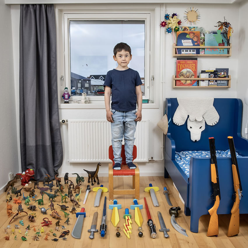 Toy Stories Enfants Photos Par Gabriele Galimberti