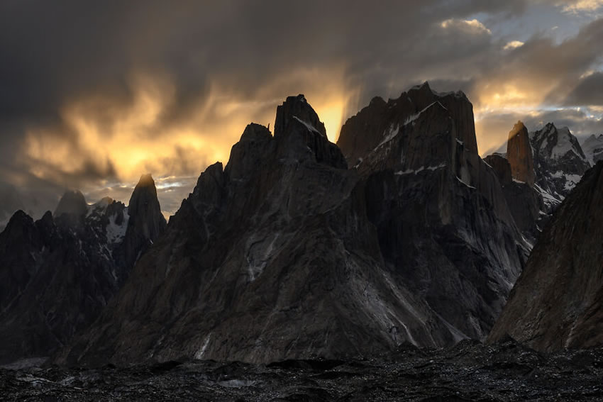 Karakoram Range Mountains By Tomasz Przychodzien