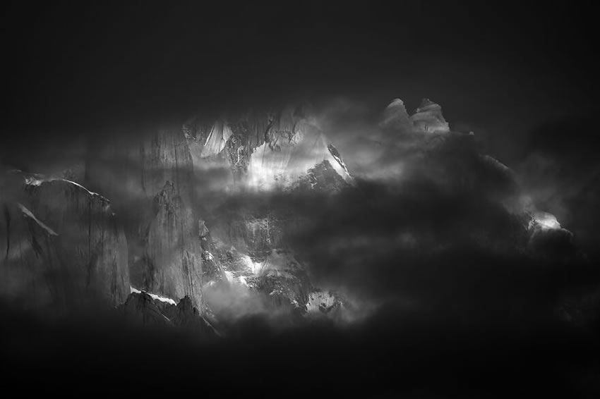 Montagnes de la chaîne du Karakoram par Tomasz Przychodzien