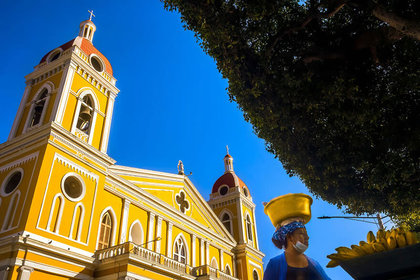 Colorful Street Photography Of Nicaragua By Dan Morris