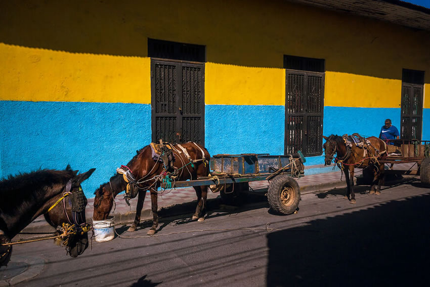 Photographie de rue colorée du Nicaragua par Dan Morris