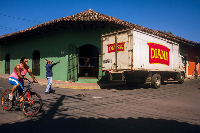 Photographie de rue colorée du Nicaragua par Dan Morris