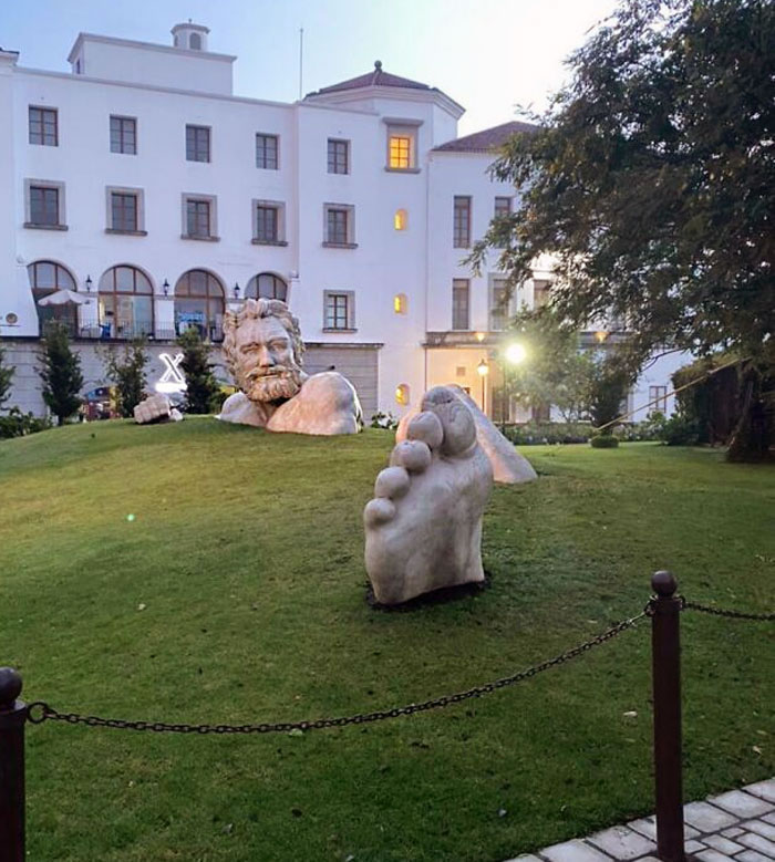 20 Of The Weirdest And Most Surprising Sculptures Found In Public