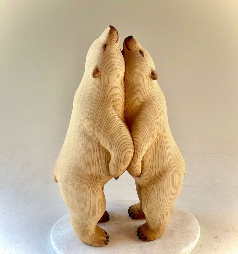 Sculptures d'animaux en bois par Nikichi