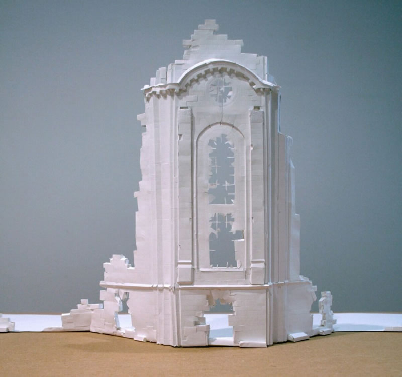 Sculptures architecturales en papier par Peter Callesen