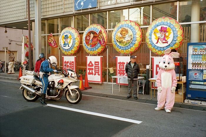 Daily Life In Japan Street Photography By Shin Noguchi