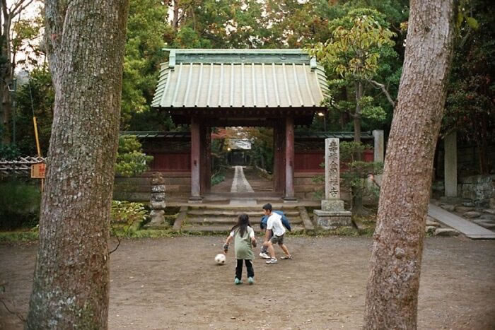 Daily Life In Japan Street Photography By Shin Noguchi