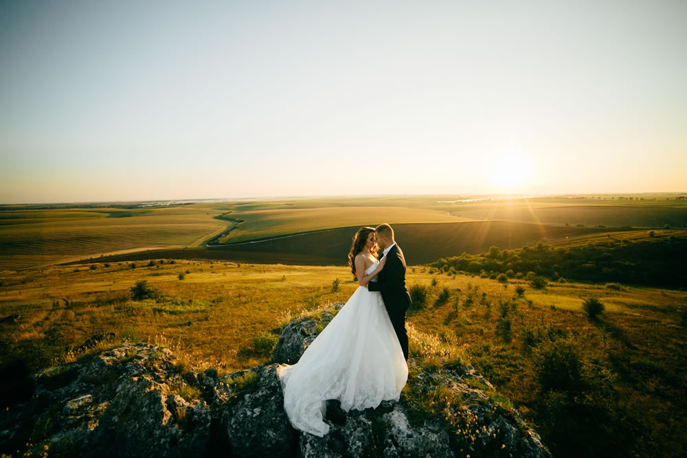 Expert Tips for Wedding Photographers