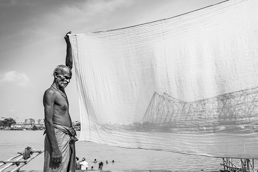 Indian Street Photography By Goutam Maiti