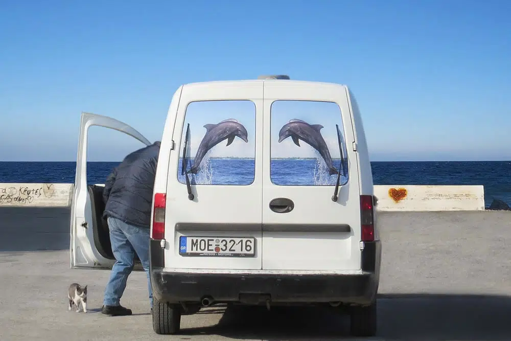 Photographer Anthimos Ntagkas Captured Stunning Street Photos That Show Timing Is Everything