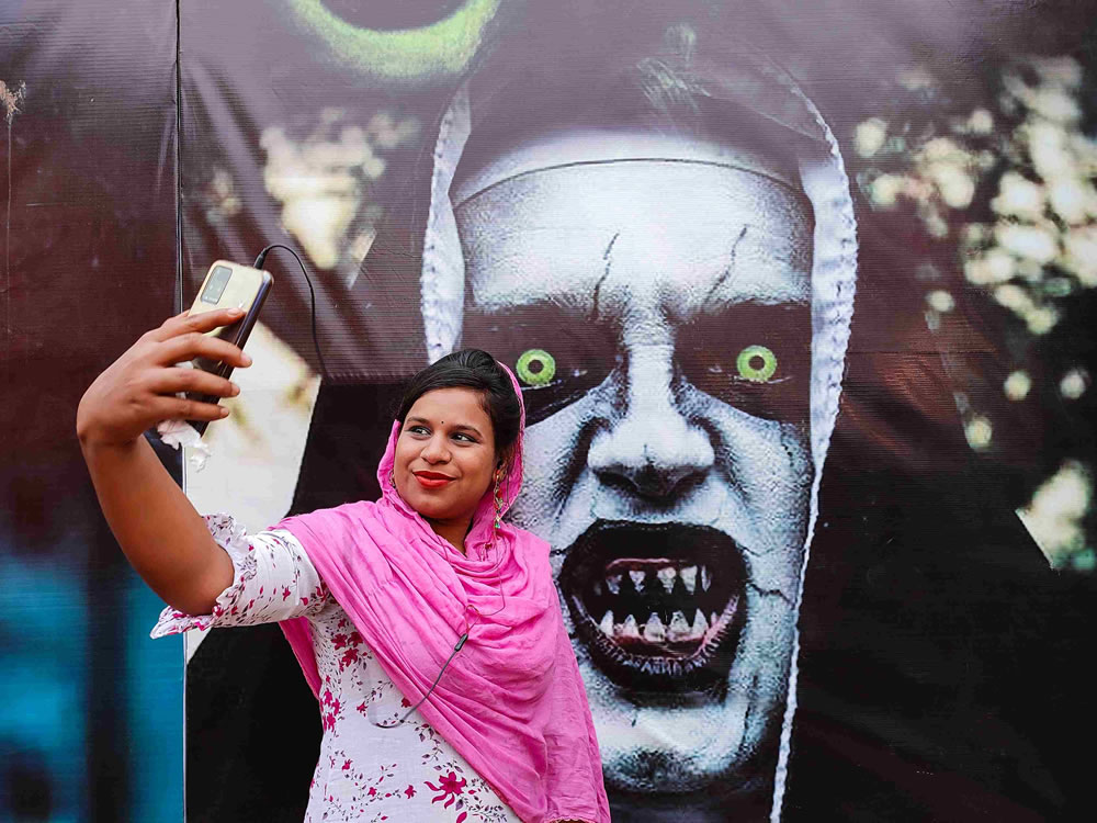 Bangladeshi Street Photographer Showrav Chowdhury