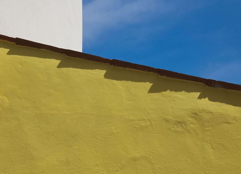Abstractive and Minimalism Street Photography by Giovanni Tisocco