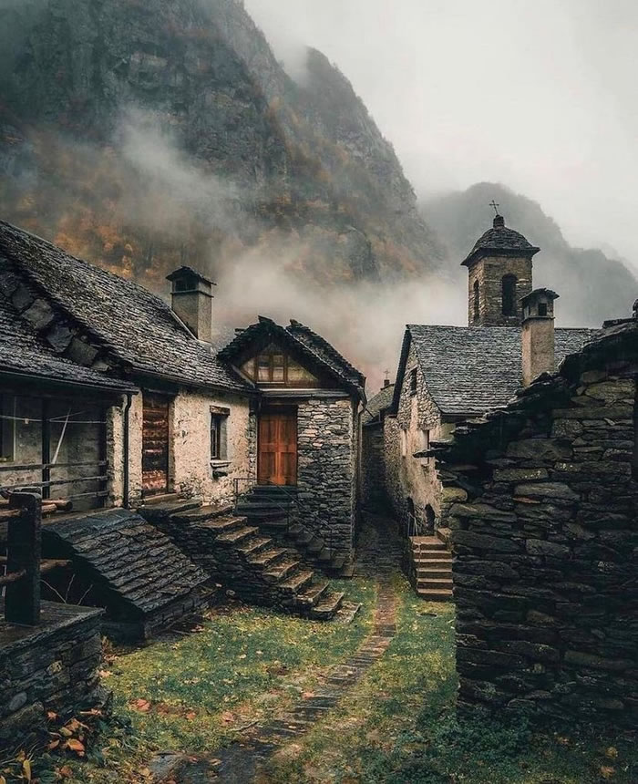 Beautiful Abandoned Places Worldwide