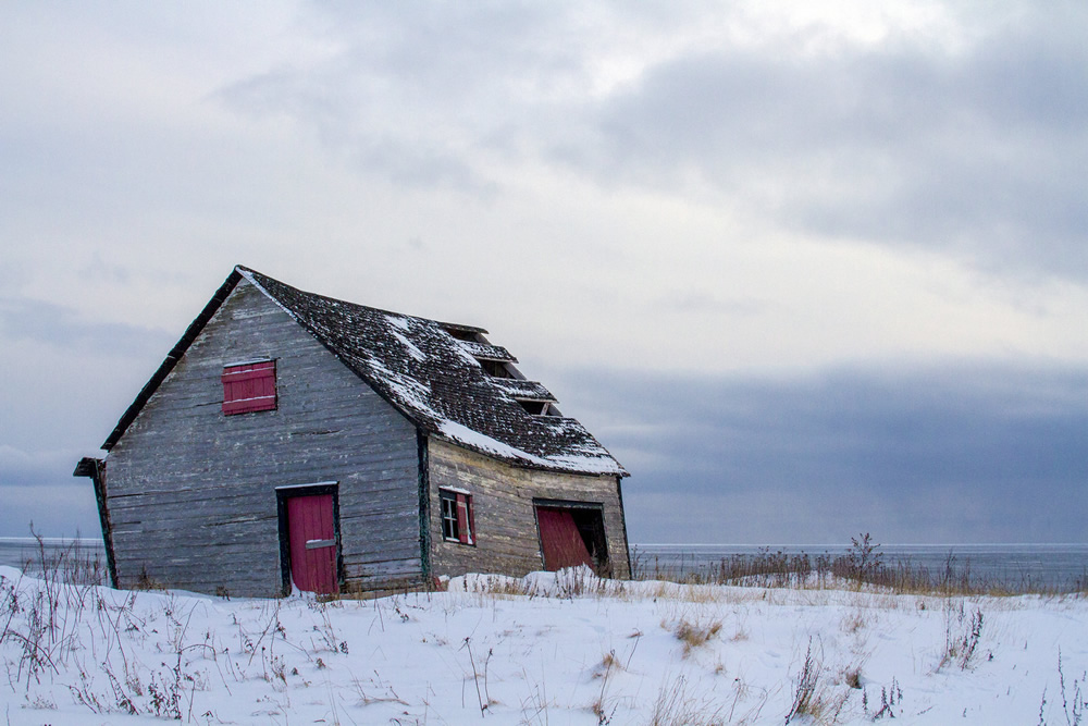 Discovering The Enchantment Of 30 Abandoned Places Worldwide