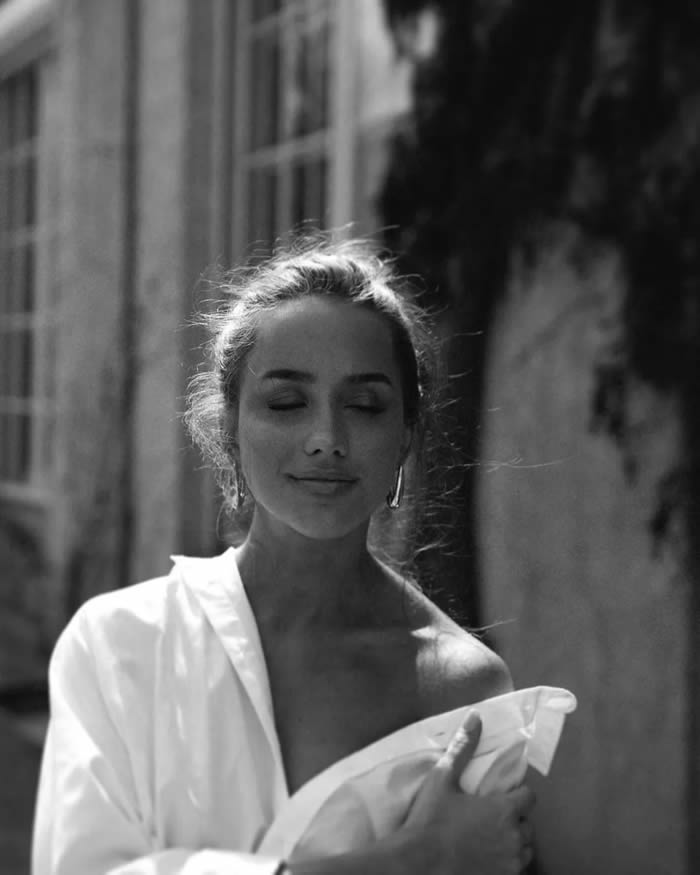 24 Black And White Portraits That Celebrate Feminine Beauty