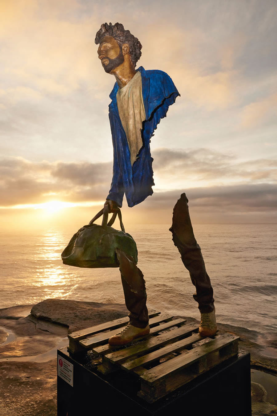 Sculptures Of Fragmented Travelers By Bruno Catalano