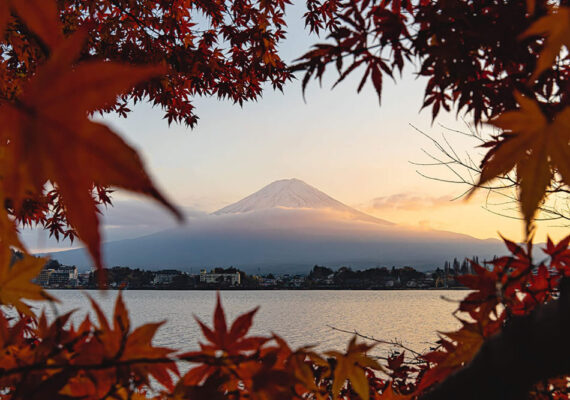 This Japanese Photographer Captures Stunning Photos Of Mount Fuji In Four Seasons