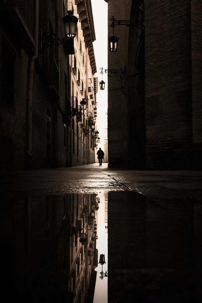 Street Photos In The City Of Zaragoza, Spain By Joaquin Pastor Genzor