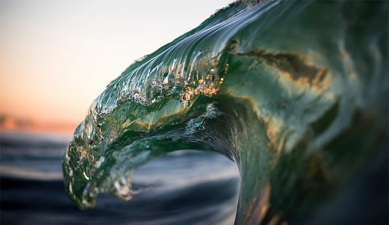 Breathtaking Photos Of Waves By Ray Collins