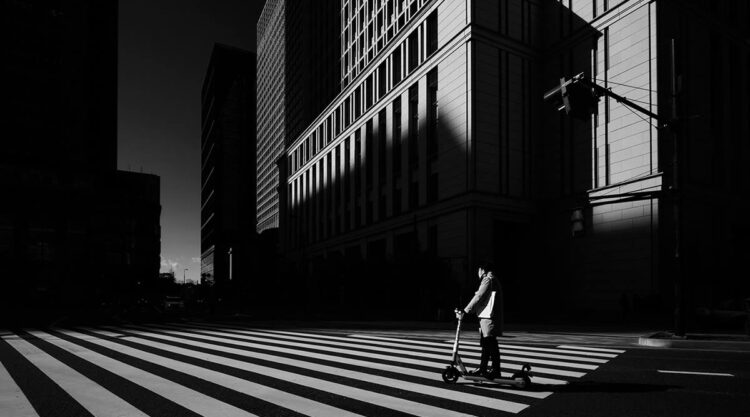Black And White Street Photos Of Tokyo Japan By Taka Hiro