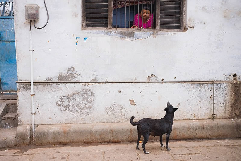 Indian Street Photography Decisive Moments By Vineet Vohra