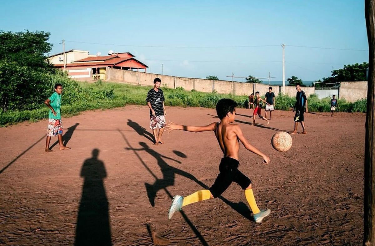 Brilliant Street Photography By Yago Saraiva