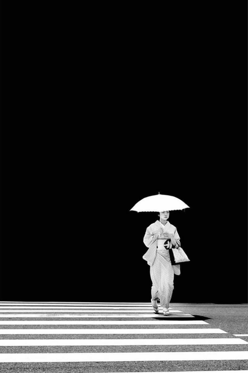 Black and White Street Photography By Alan Schaller