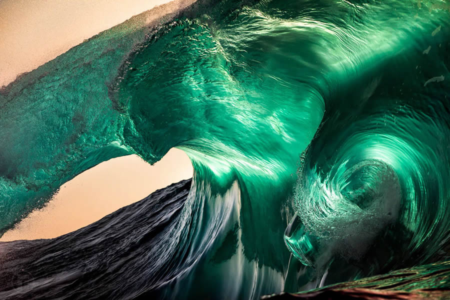 Breathtaking Photos Of Waves By Philip Thurston