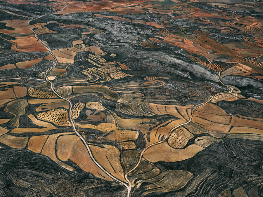 Landscape Photos Of Agricultural Fields In Central Spain By Tom Hegen