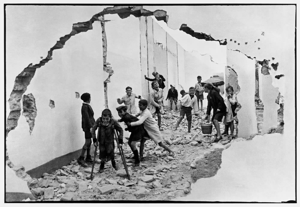 Henri Cartier Bresson Father Of Street Photography