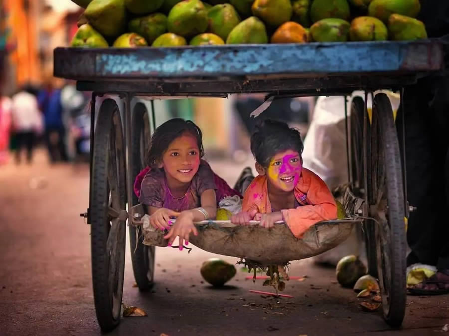 Heartwarming Photos of Children By Guru Charan