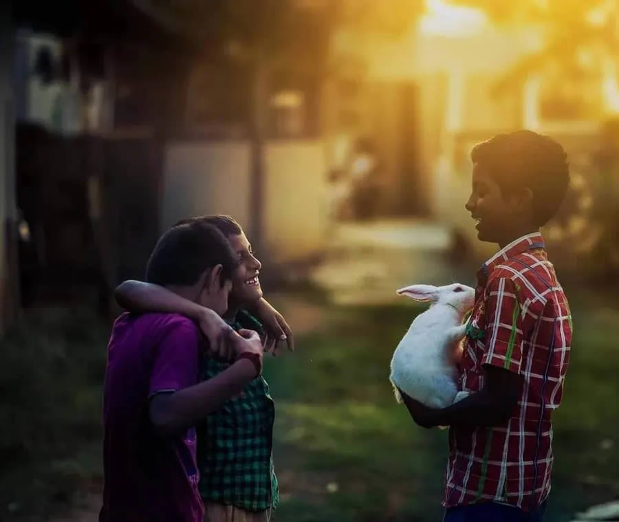 Heartwarming Photos of Children By Guru Charan