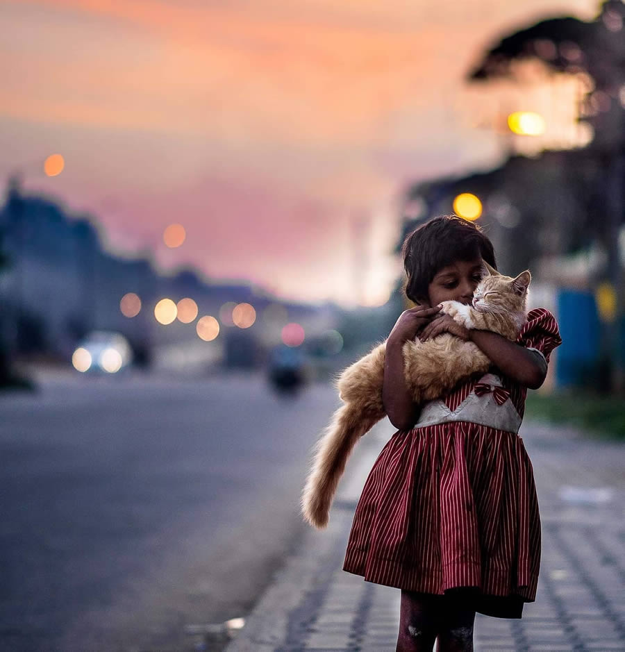 Heartwarming Photos of Children By Guru Charan